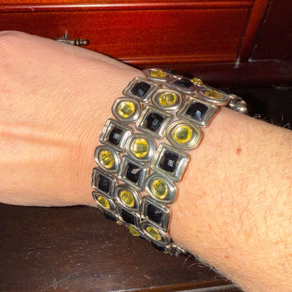 Elegant Silver Stretch Bracelet with Yellow and Black Stones